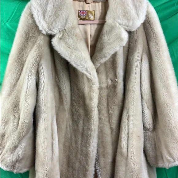 Vintage Tissavel France Coat Fur Faux Winter Cream Lined Acrylic Made in England - Picture 4 of 16